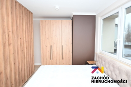 Atrakcyjna, przestronna kawalerka w centrum